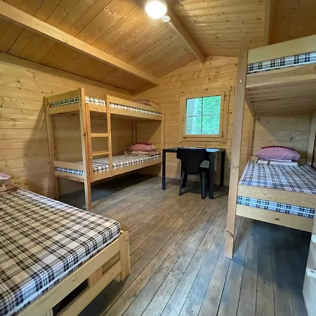 Holiday Center Hotel