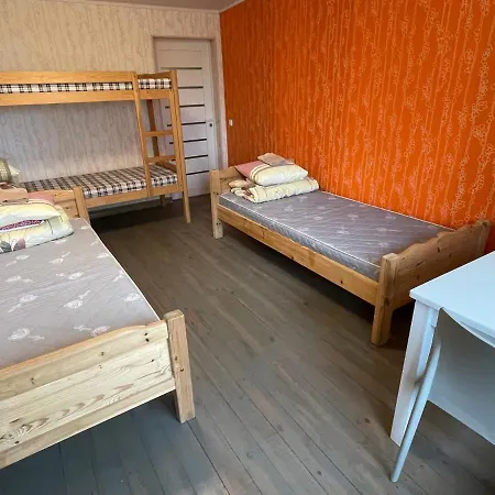 Holiday Center Hotel *