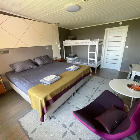 Holiday Center * Vaibla