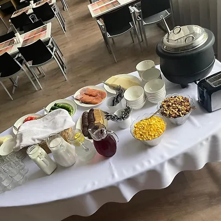 Center Hotell *