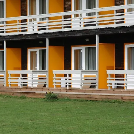 Holiday Center Hotel *